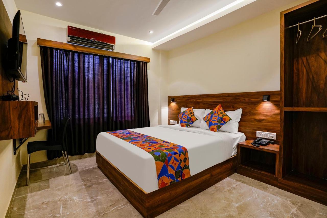 Fabhotel Antlers Mumbai Exteriör bild